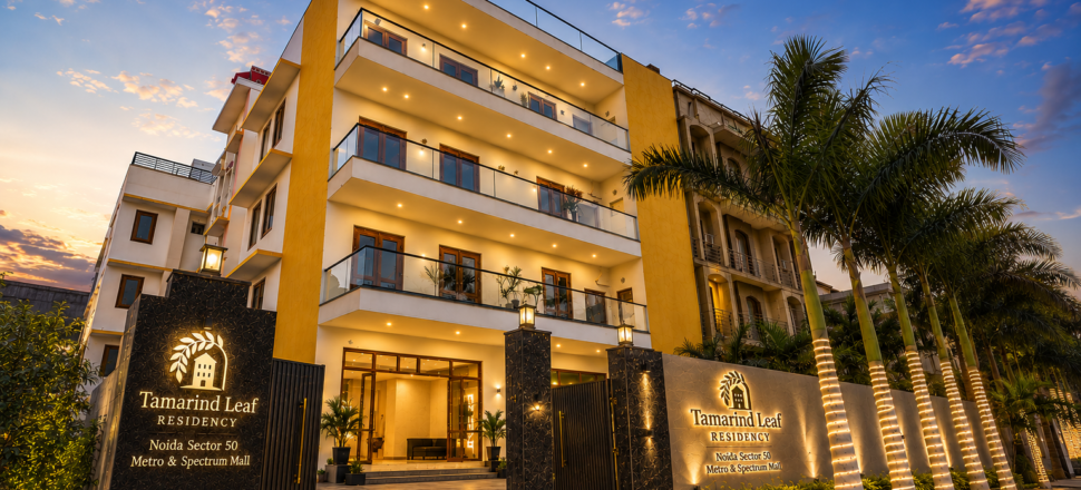 facade-hotel-tamarind-leaf-residency-hotels-in-mathura (1)