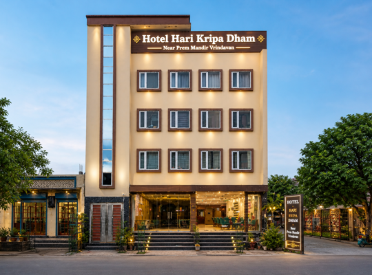 hotel hari kripa dham near prem mandir vrindavan evening view